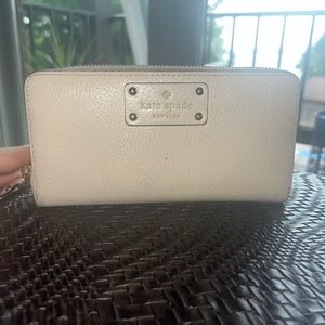 Kate Spade Large Cream Wallet